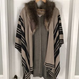 Faux fur collared shrug/poncho!
